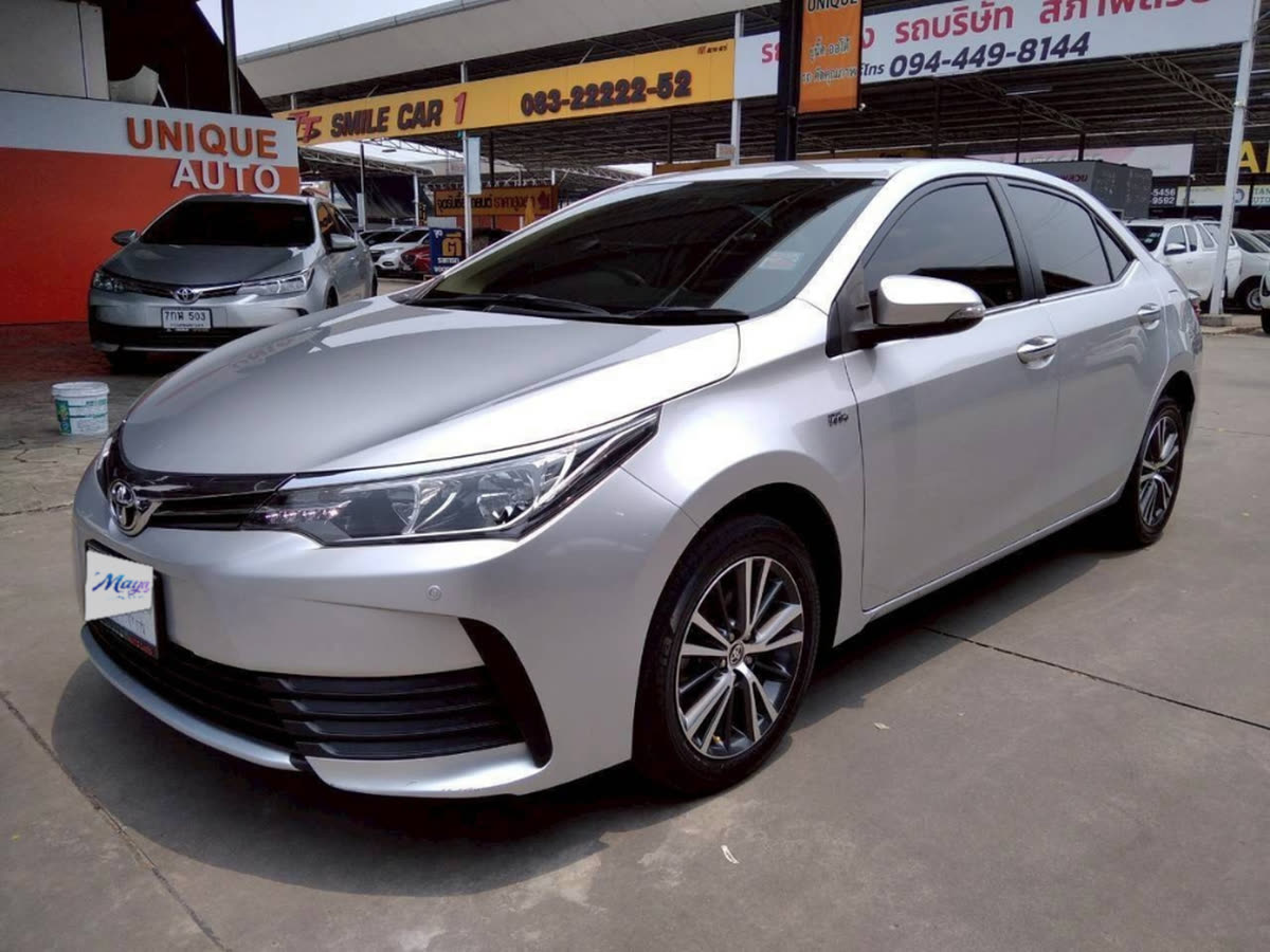 Toyota Altis — silver sedan, MAYA Pattaya Taxi