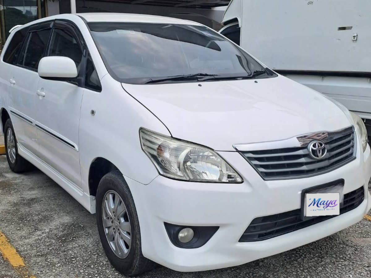 Toyota Innova — white MPV, MAYA Pattaya Taxi
