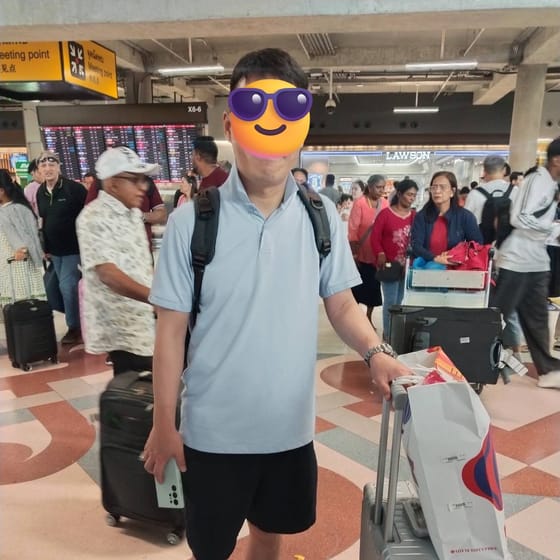 MAYA Pattaya Taxi customer 1 at the airport