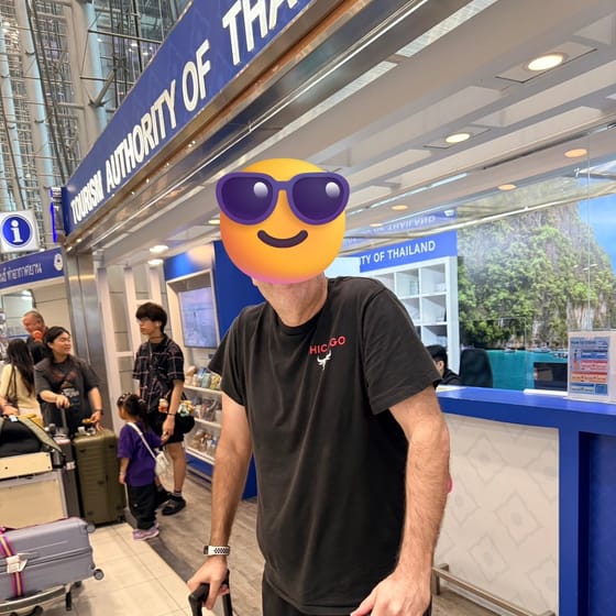 MAYA Pattaya Taxi customer 8 at the airport